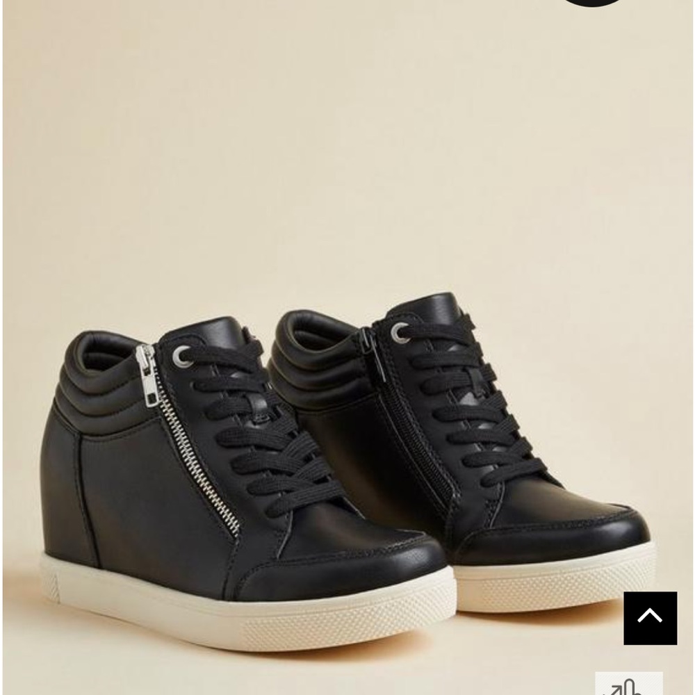 Torrid sneaker wedge 11ww